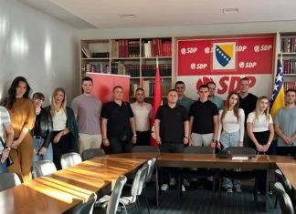 SDP Zenica: Sigurni trotoari, sigurna djeca! Forum Mladih SDP Zenica