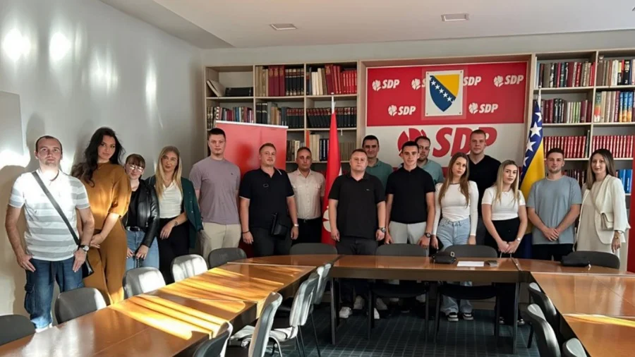 SDP Zenica: Sigurni trotoari, sigurna djeca!