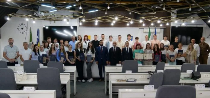 IMG 20250703 141009 (900 X 420 Pixel)