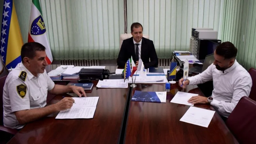 MUP ZDK Nabavlja Tri Borbena Vozila