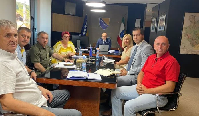 Vlada ZDK I Sindikati