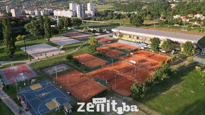 Kamberovica Polje Teniski Tereni