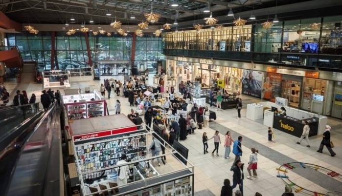 Da li je tačno da je Zenica grad bez trgovačkih centara? Da li je tačno da je Zenica grad bez trgovačkih centara?