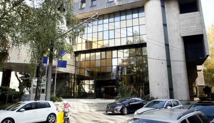 Rukovodstvo Parlamenta FBiH se počastio limuzinom od 80.000 KM