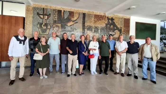 Bivši radnici Metalurškog instituta ponovo zajedno nakon decenija rada i prijateljstva