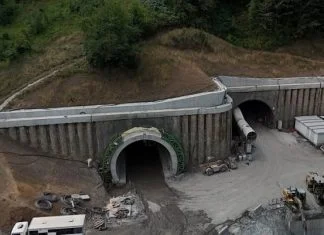 Najveći radovi na Koridoru 5C u ZDK, tri tunela u različitim fazama gradnje Tunel Kod Tešnja