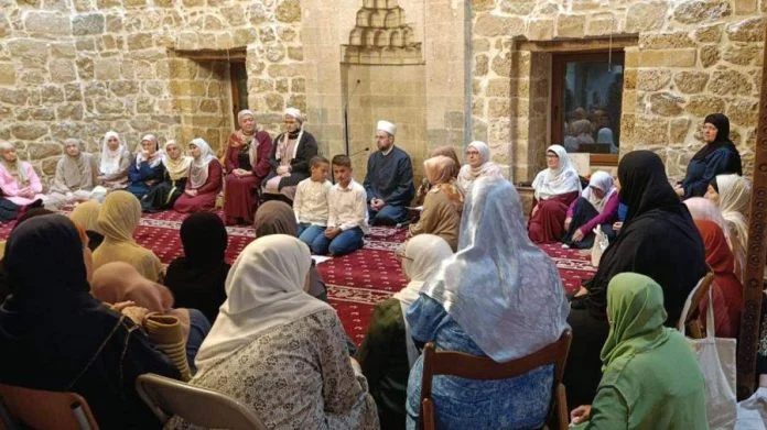 Želja Za Resulom U Sejmenskoj Džamiji U Zenici