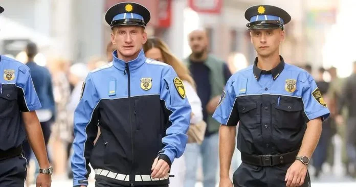 Policija Uniforme 2 1024x538