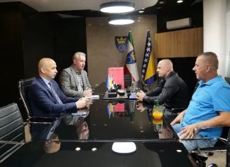 Premijer Nezir Pivić razgovarao s delegacijom Udruženja “Zenica-taxi”