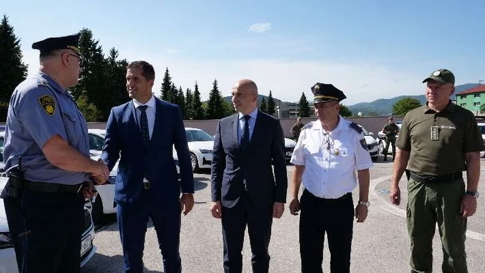 Vlada ZDK uručila nova vozila Upravi policije MUP-a (VIDEO)