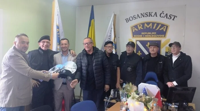 Predstavnici Udruženja “Bosanska čast” Zenica ugostili savjetnika ministra za ljudska prava i izbjeglice BiH Admira Čehu