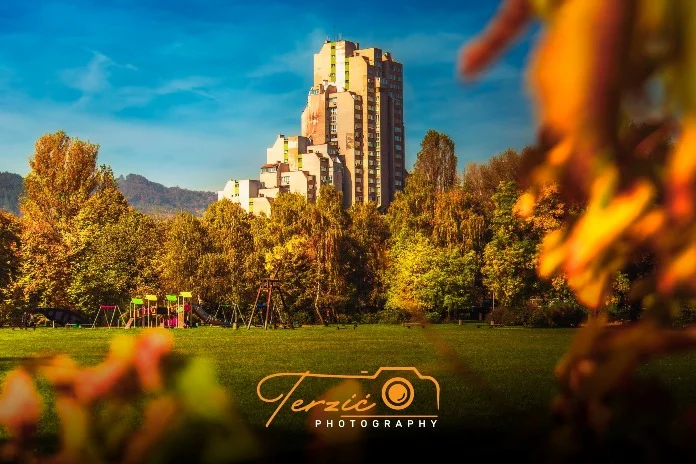 Jesen kroz objektiv Zeničanina Ernada Terzića: Grad obojen toplim nijansama i emocijom (FOTO)