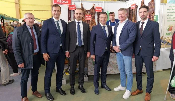 Ministar Čajić posjetio Visoko i Sajam poljoprivrede: Fokus na podršci domaćim proizvođačima