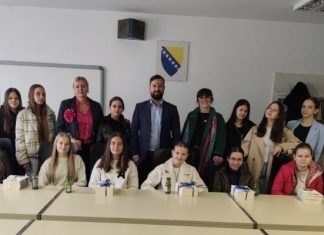 Zenički osnovci kroz suvenire pričaju priču o domovini – podršku im dao ministar Mušija Posjeta Učenika, Nastavnika I Predstavnika Galerije Preporod
