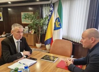 Predsjedavajuci Huskić razgovarao sa predsjednikom ŠK “Napredak” Zenica SK Napredak Zenica 3