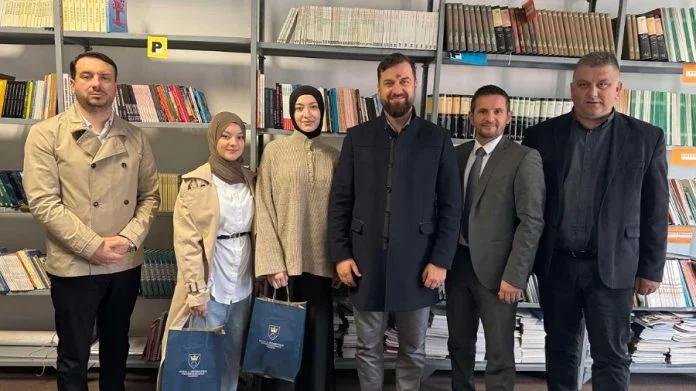 Učenice Medrese Na Prijemu Kod Ministra Mušije