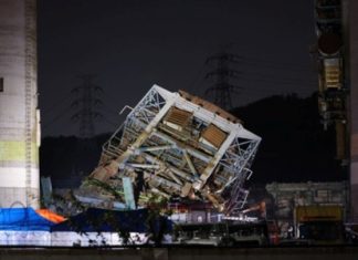 U Južnoj Koreji se srušila 60-metarska kula – više mrtvih, dvoje nestalih (VIDEO)