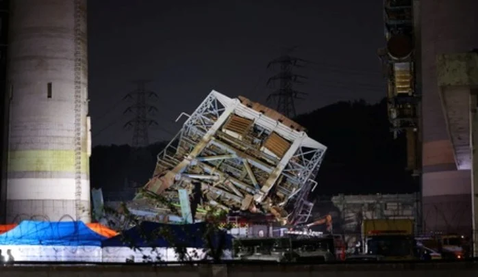 U Južnoj Koreji se srušila 60-metarska kula – više mrtvih, dvoje nestalih (VIDEO)