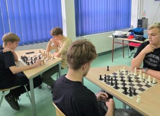 Nermin Hatibović pobjednik šahovskog prvenstva Prve gimnazije Zenica (FOTO)