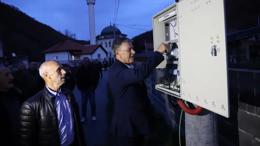 Naselje Kasapovići u MZ Donje Babino dobilo javnu rasvjetu