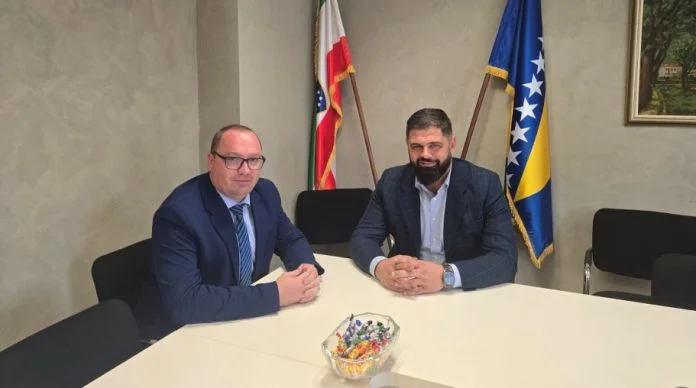 Ministar Adnan Sirovica I Direktor Zavoda Zdravstvenog Osiguranja ZDK Ahmed Kasap