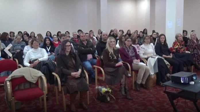 Ministrica Zdravstva Dr. Aida Salčinović Na Konferenciji Dijabetes Gdje Smo Danas 3