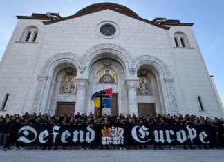 Gosti će imati veliku podršku na Bilinom polju: Najvatrenije pristalice Rumunije stižu u Zenicu Navijaci Rumunije U Beogradu Na Putu Za Zenicu