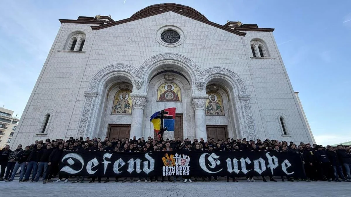 Navijaci Rumunije U Beogradu Na Putu Za Zenicu