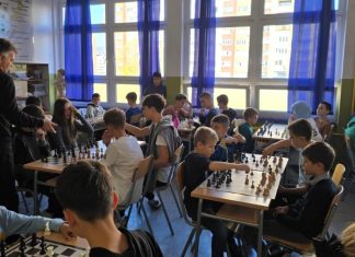 Lamija Hatibović pobjednica školskog šahovskog prvenstva u OŠ “Meša Selimović” Zenica (FOTO) Skola Saha