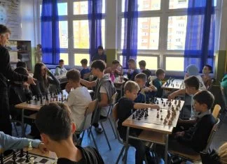 Lamija Hatibović pobjednica školskog šahovskog prvenstva u OŠ “Meša Selimović” Zenica (FOTO) Skola Saha