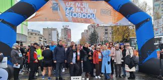 Utrka Solidarnosti, Za Nju