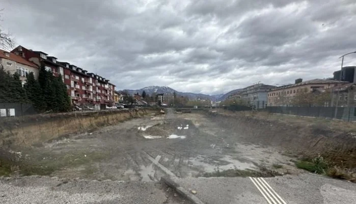 Gradonačelnik Kasumović najavio preuzimanje rupe u centru grada