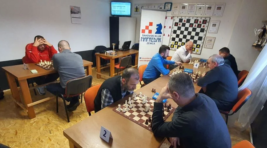 Finale šahovskog prvenstva ŠK “Napredak” Zenica: Borba najboljih za plasman u 2026. godinu