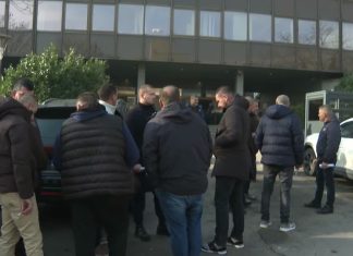 Protest poljoprivrednika ispred Vlade FBiH: “Ne odustajemo od svojih zahtjeva”