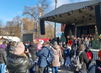 Najmlađi Zeničani uz Djedicu i vilenjake proslavili Novu godinu