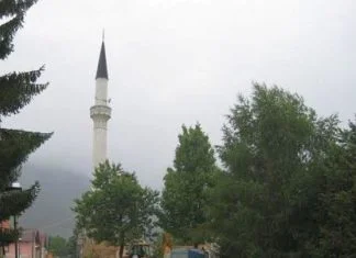 U Kupresu napadnut imam ispred džamije Kupres