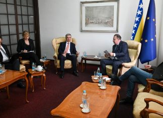 Premijer Federacije BiH Nikšić razgovarao sa šefom Misije MMF-a Nermin Nikšić MMF