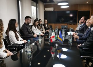 Premijer Pivić upriličio prijem za državne prvakinje Pravnog fakulteta UNZE