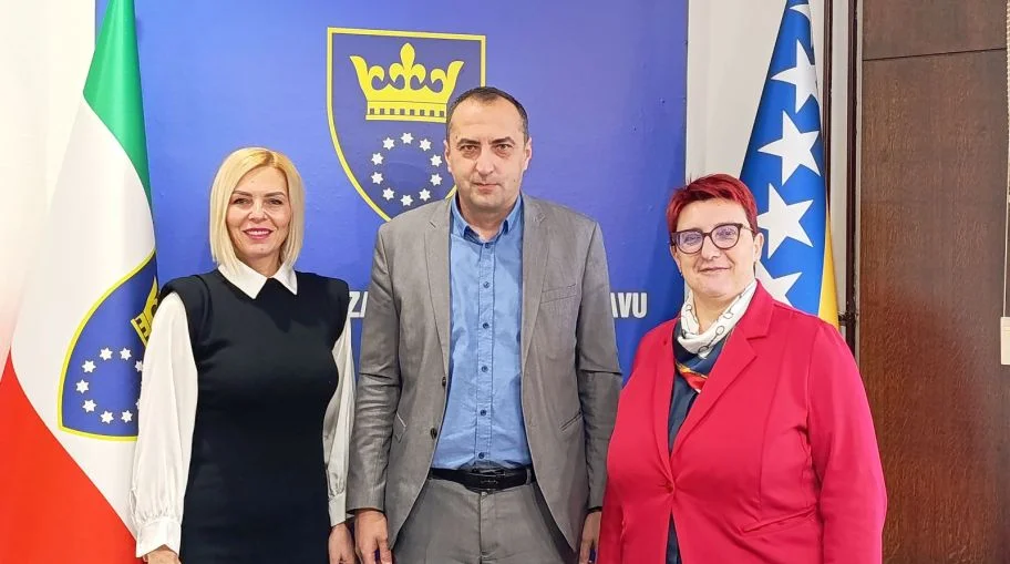 Vlada ZDK potpisala Aneks II Kolektivnog ugovora, minuli rad povećan na 24%