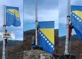 Velika zastava BiH postavljena na Velike stijene iznad Janjičkih slapova (FOTO) Zastava BiH Janjicki Slapovi
