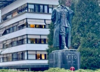 Čovjek koji je odrezao glavu Titovom kipu objasnio svoj postupak Covjek Koji Je Odrezao Glavu Tit