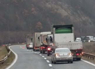 U sudaru tri vozila na putu Zenica–Lašva, jedna osoba teško povrijeđena