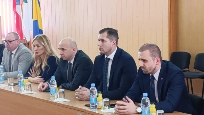 Delegacija Vlade I Skupštine 1