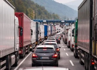 Poslodavci upozoravaju: Očekuju nas dodatna poskupljenja ako se nastave blokade Kamioni Granicni Prelaz