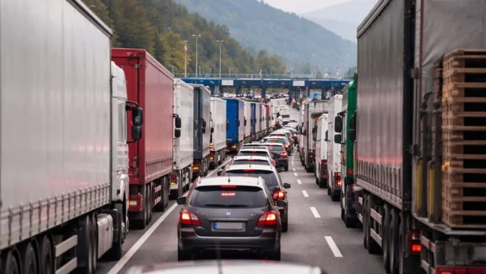 Kamioni Granicni Prelaz