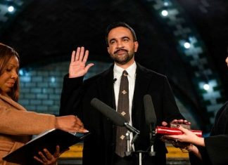 Zohran Mamdani je zakletvu položio na dva Kur'ana, oba pripadaju njegovoj porodici