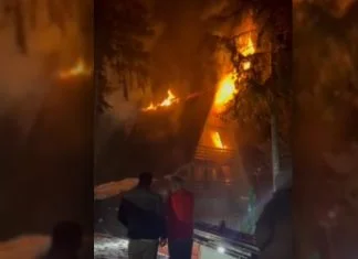 Lokaliziran požar na Vlašiću, nije se proširio na šumu i obližnje objekte Gori Vikendica Na Vlasicu