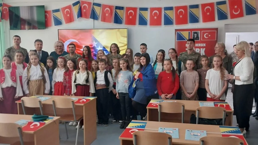 Svečano otvoren kabinet turskog jezika u OŠ “Alija Nametak” u Zenici (FOTO)