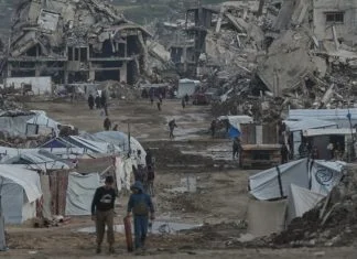 U izraelskim napadima na Gazu 18 ubijenih, zaustavljen prelaz pacijenata preko Rafaha Gaza