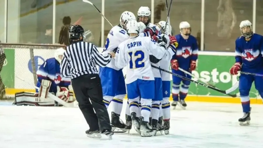 Mladi hokejaši BiH savladali Turkmenistan za bronzanu medalju na Svjetskom prvenstvu